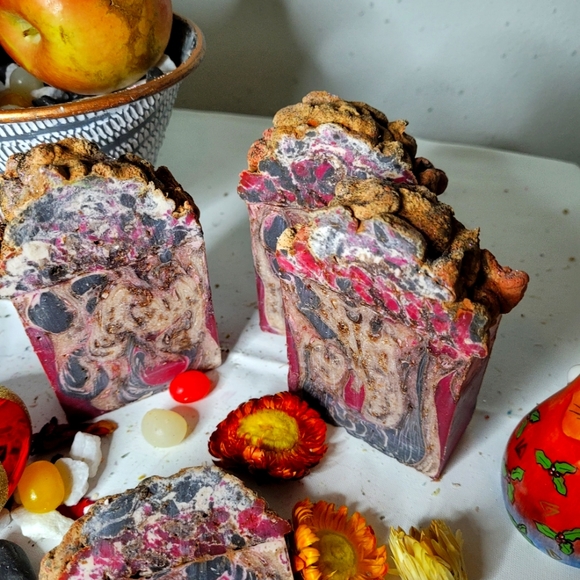 2 Dragon blood slayer scented large soap bars - Picture 3 of 15